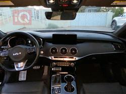 کیا ستینگەر